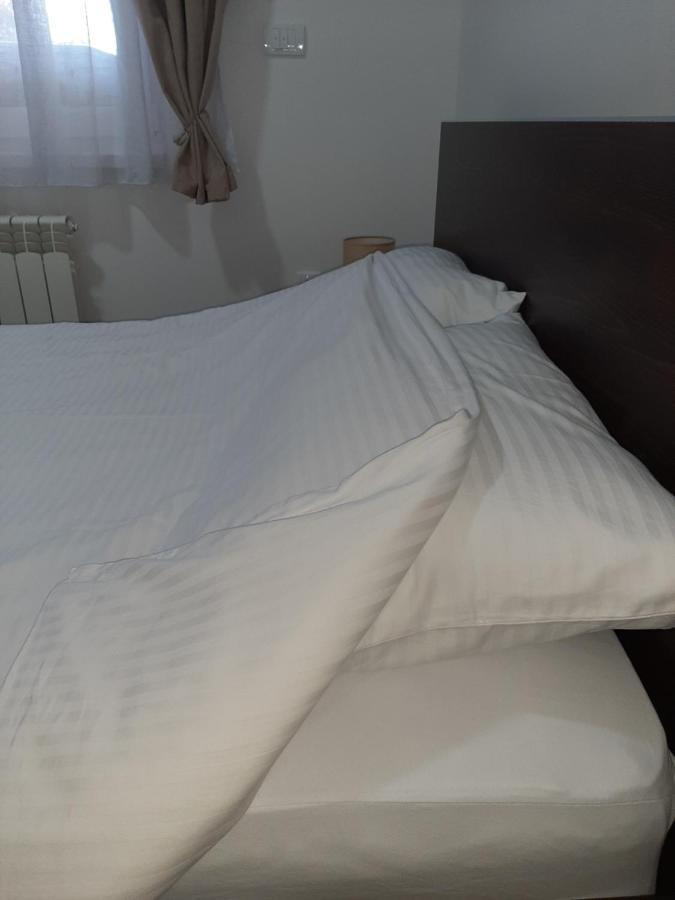 Viaggio I Parking Garaza Sremska Mitrovica